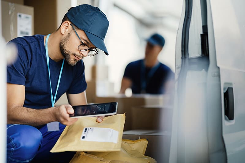 https://princesscourier.co.uk/wp-content/uploads/2025/02/HOW-TO-CHOOSE-THE-RIGHT-COURIER